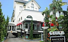 Geulis Boutique Hotel